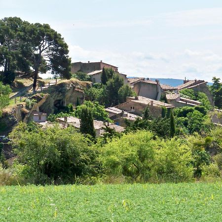 Logis Hotel De L'Etang Cucuron Exteriér fotografie