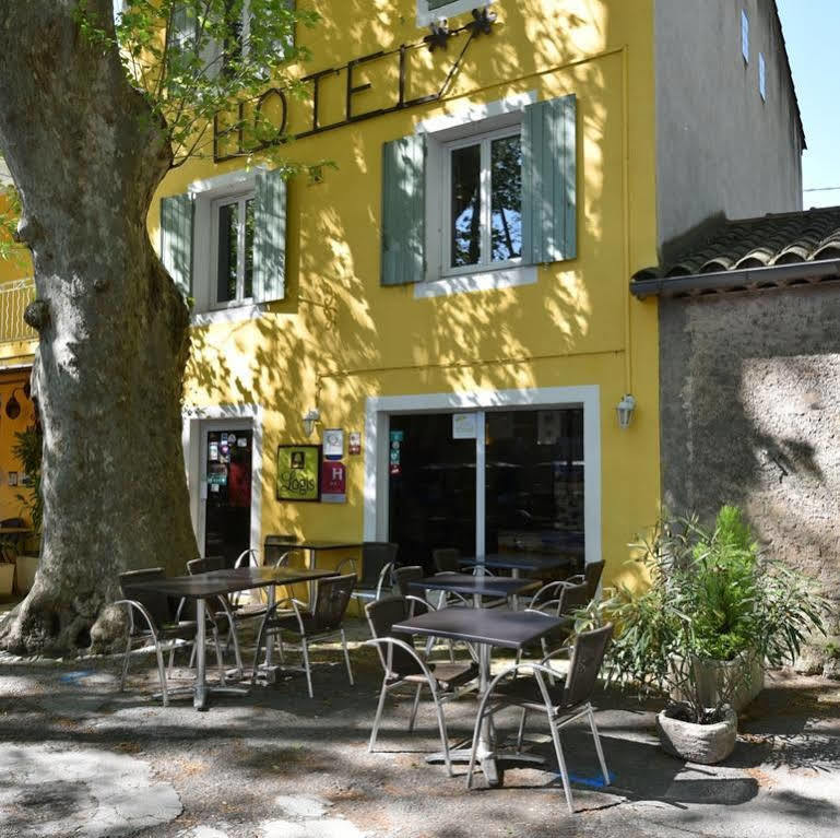 Logis Hotel De L'Etang Cucuron Exteriér fotografie