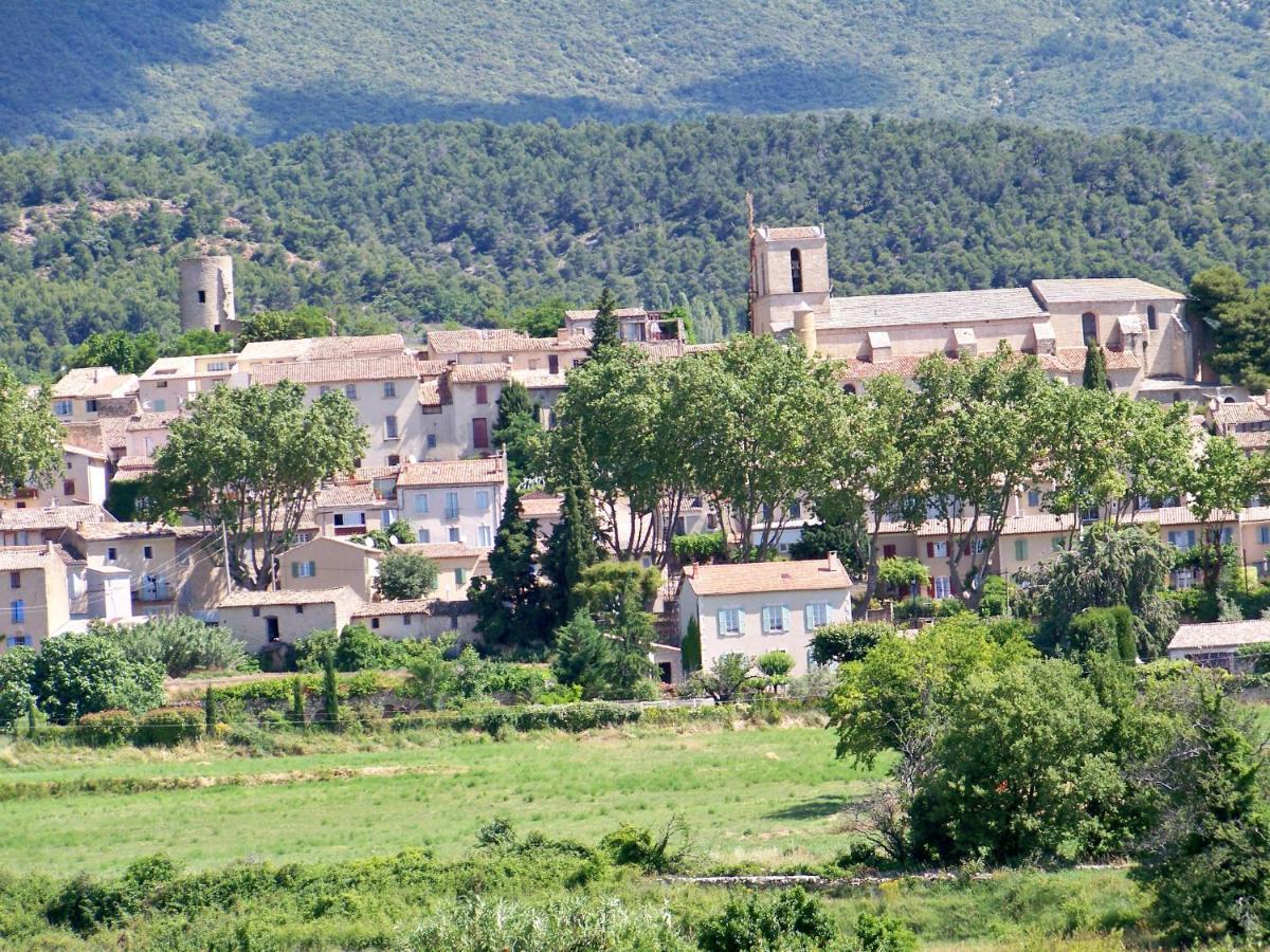 Logis Hotel De L'Etang Cucuron Exteriér fotografie